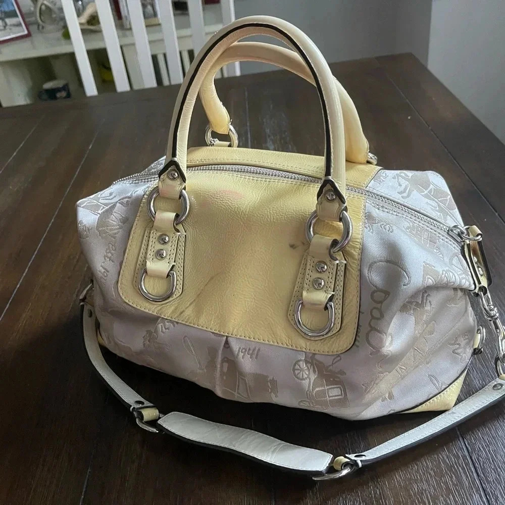 Coach Ashley horse & carriage satchel - Picture 13 of 15